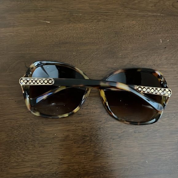Tortoise Shell Sunglasses - Picture 2 of 3